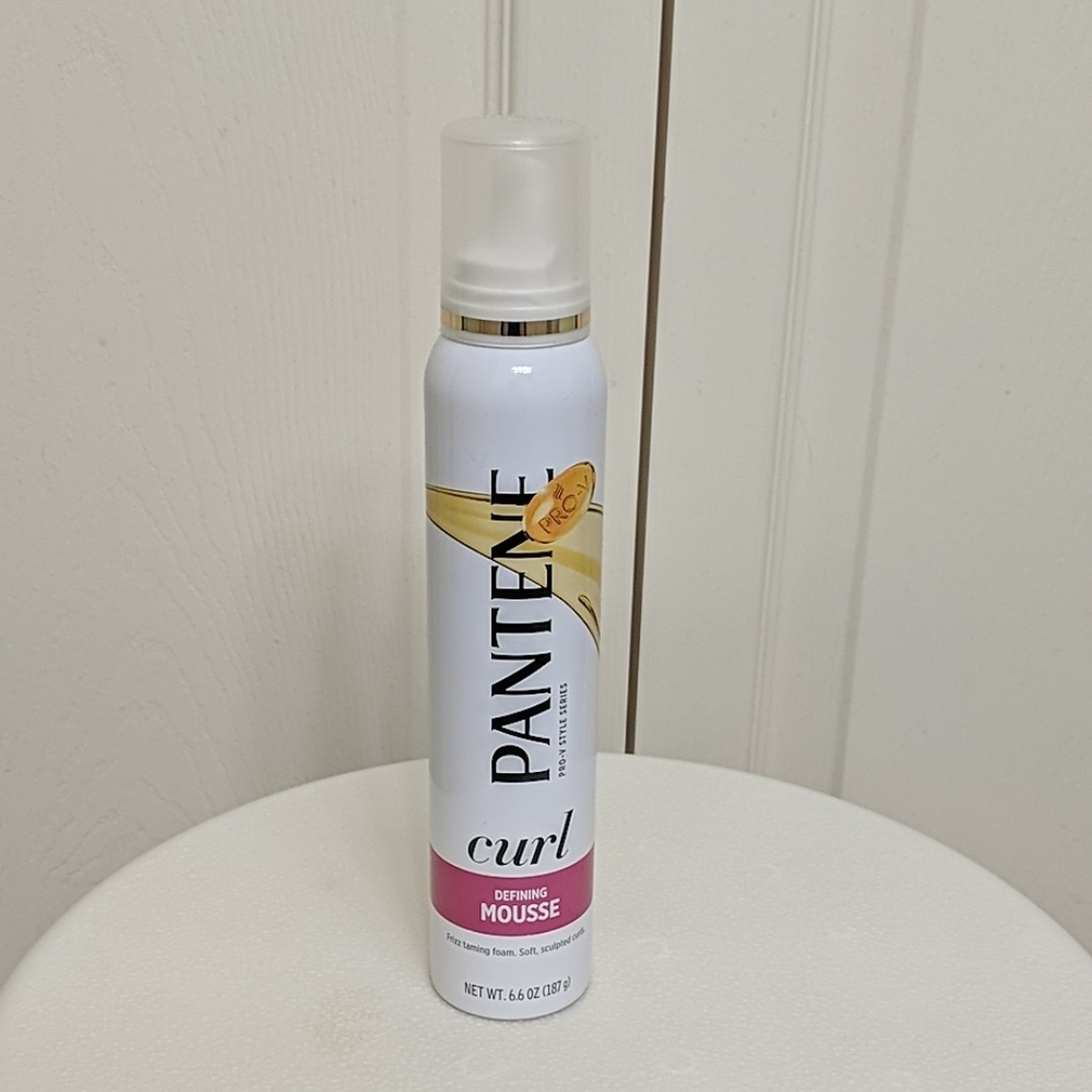 Pantene curl-defining mousse